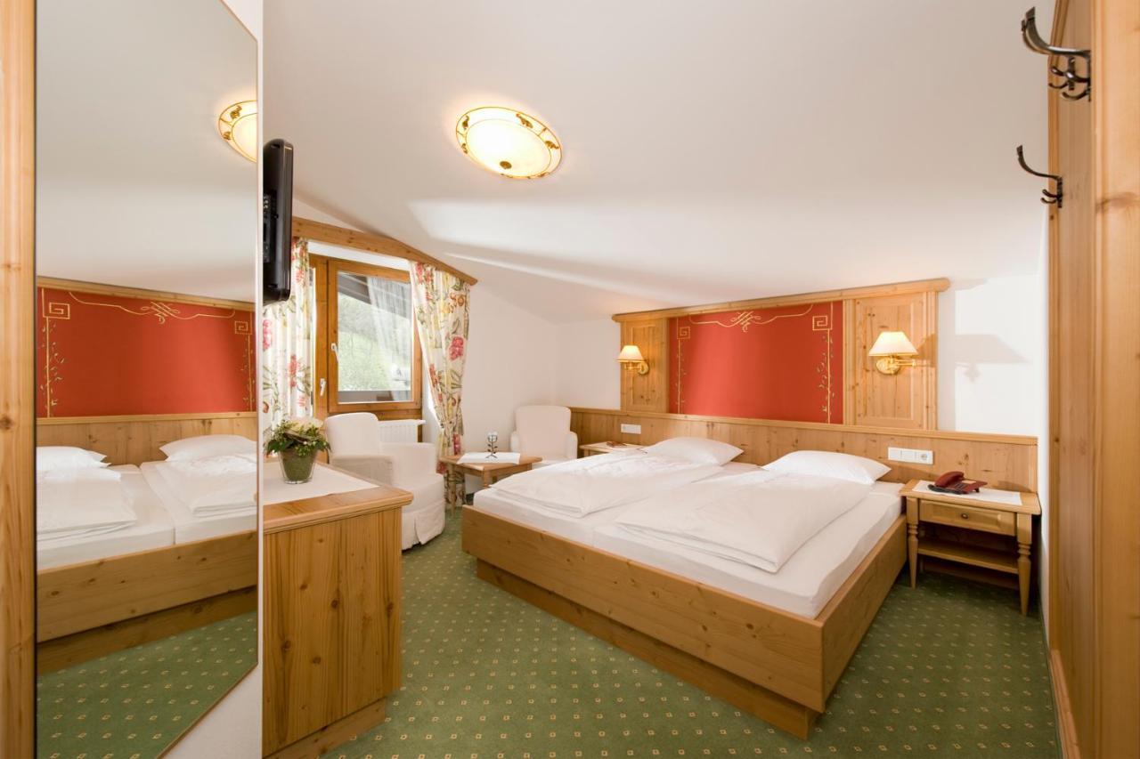 Landhotel Föhrenhof Ellmau Exterior foto